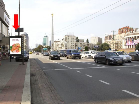 Фото рекламной плоскости по адресу Победы пл., 1, на светофоре, возле гостиницы "Лыбедь", в сторону Воздухофлотского моста Фото рекламной плоскости по адресу Победы пл., 1, на светофоре, возле гостиницы "Лыбедь", в сторону Воздухофлотского моста