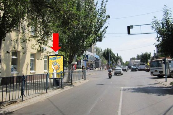 Фото рекламной плоскости по адресу Дюмина ул., возле "Укртелекома"