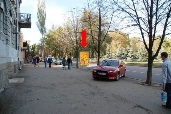 Фото рекламной плоскости по адресу Яворницкого пр. (бывш. Маркса пр.), 19 / Гагарина пр., Горная Академия