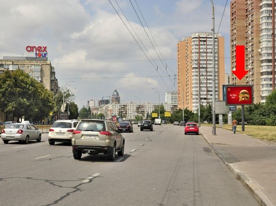 Фото рекламной плоскости по адресу Украинки бул., 21Б, в сторону ст. м. "Печерская"