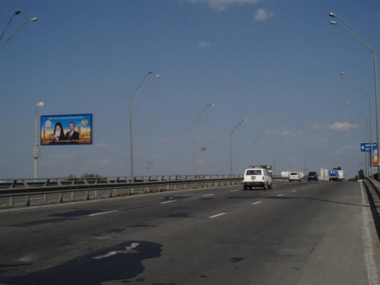 Фото рекламної площини за адресою Саперно-Слободская, 31,въезд Фото рекламної площини за адресою Саперно-Слободская, 31,въезд