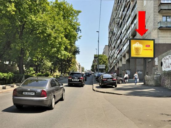 Фото рекламной плоскости по адресу Кловский спуск, 20, напротив, в сторону Алмазова ул. (бывш. Кутузова ул.)