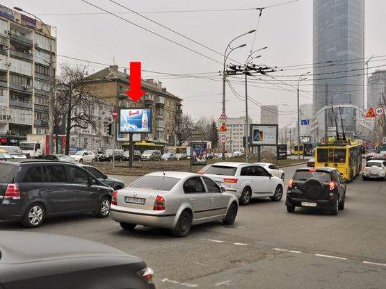Фото рекламной плоскости по адресу Бассейная ул. / Эспланадная ул., разделитель, ТРЦ "Gulliver", на светофоре, в сторону Украинки бул. Фото рекламной плоскости по адресу Бассейная ул. / Эспланадная ул., разделитель, ТРЦ "Gulliver", на светофоре, в сторону Украинки бул.