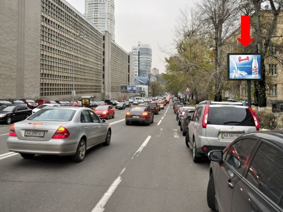 Фото рекламної площини за адресою Кловский спуск, 6, в сторону Мечникова ул.