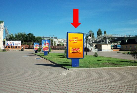 Фото рекламной плоскости по адресу Привокзальная пл., возле ж/д вокзала Фото рекламной плоскости по адресу Привокзальная пл., возле ж/д вокзала
