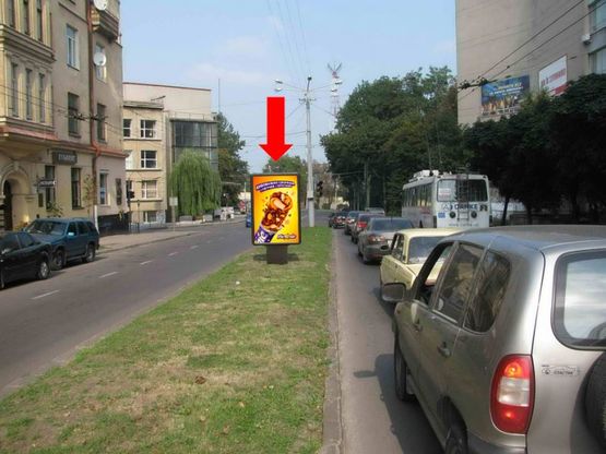 Фото рекламной плоскости по адресу Митрополита Андрея ул. / Шептицких ул., разделитель, район Политеха, в сторону Святого Юра пл. Фото рекламной плоскости по адресу Митрополита Андрея ул. / Шептицких ул., разделитель, район Политеха, в сторону Святого Юра пл.