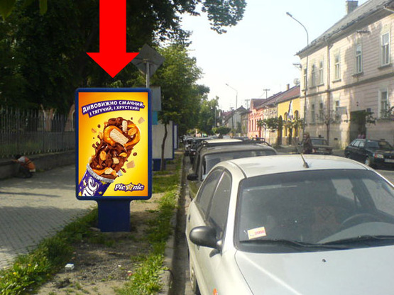 Фото рекламної площини за адресою Пушкина ул., возле церкви
