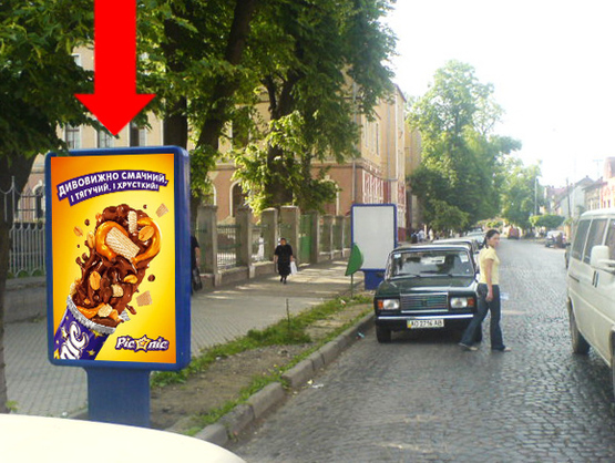 Фото рекламної площини за адресою Пушкина ул., возле церкви
