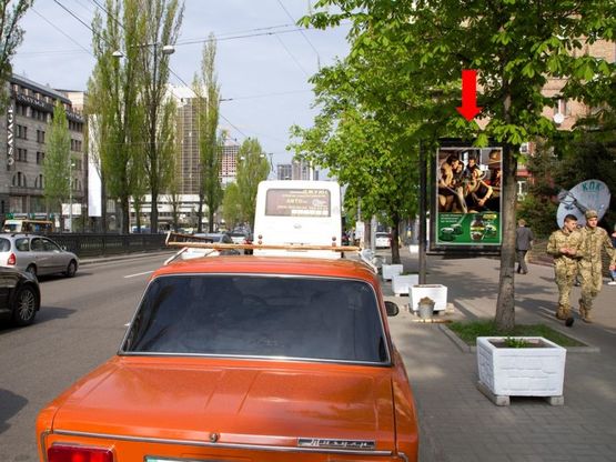 Фото рекламной плоскости по адресу Шевченко бул., 56, в сторону Победы пл.