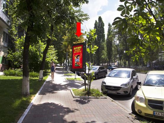 Фото рекламної площини за адресою Украинки бул., 9, в сторону пл. Л. Украинки