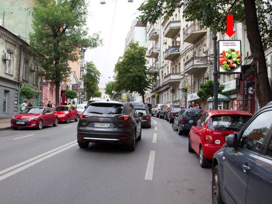 Фото рекламной плоскости по адресу Михайловская ул., 16, в сторону Михайловской пл.