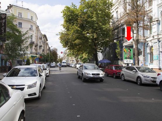 Фото рекламної площини за адресою Ярославов Вал ул., 16 / ул. Франко, в сторону пл. Львовская