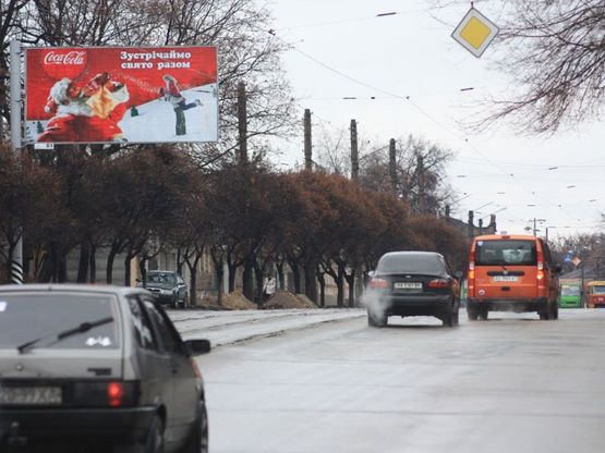Фото рекламной плоскости по адресу Москалёвская ул., 92, в центр Фото рекламной плоскости по адресу Москалёвская ул., 92, в центр