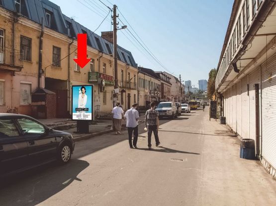 Фото рекламной плоскости по адресу Пестеля ул., 5 / ул. Жилянская, к пл. Старовокзальная, пригородному ЖД вокзалу