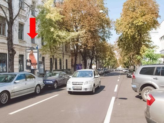 Фото рекламной плоскости по адресу Ярославов Вал ул., 32, в сторону Львовской пл.