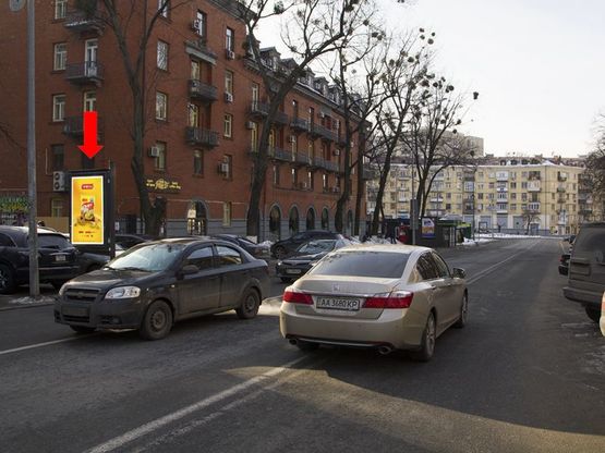 Фото рекламной плоскости по адресу Мечникова ул., 16, напротив "Good wine", ресторана "Napule", в сторону ул. Бассейной