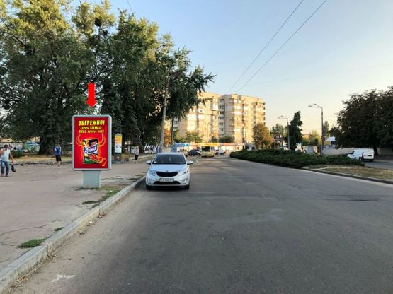 Фото рекламной плоскости по адресу Шевченко бул. / 700-летия Черкасс пл., возле остановки, из центра Фото рекламной плоскости по адресу Шевченко бул. / 700-летия Черкасс пл., возле остановки, из центра