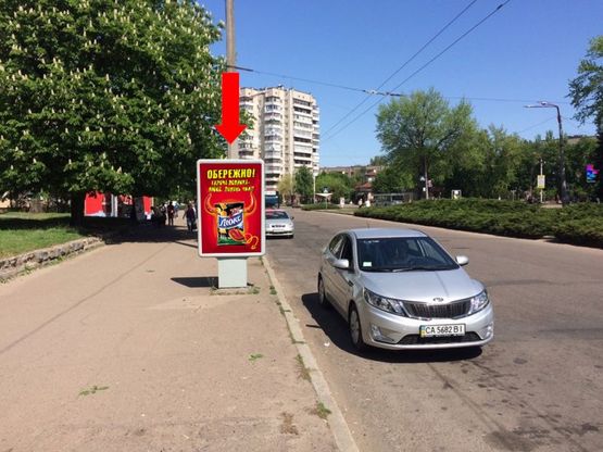 Фото рекламної площини за адресою Шевченко бул. / Добровольского ул., напротив 700-летия Черкасс пл., супермаркета "Сильпо", в центр Фото рекламної площини за адресою Шевченко бул. / Добровольского ул., напротив 700-летия Черкасс пл., супермаркета "Сильпо", в центр