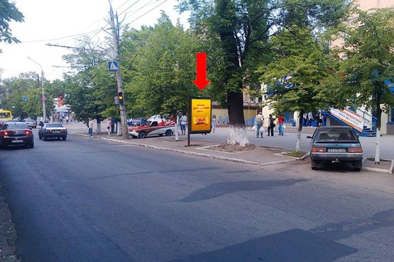 Фото рекламной плоскости по адресу Шевченко бул. / Небесной Сотни ул. (бывш. Ленина ул.), возле магазина  "АТБ", Укрсиббанка Фото рекламной плоскости по адресу Шевченко бул. / Небесной Сотни ул. (бывш. Ленина ул.), возле магазина  "АТБ", Укрсиббанка