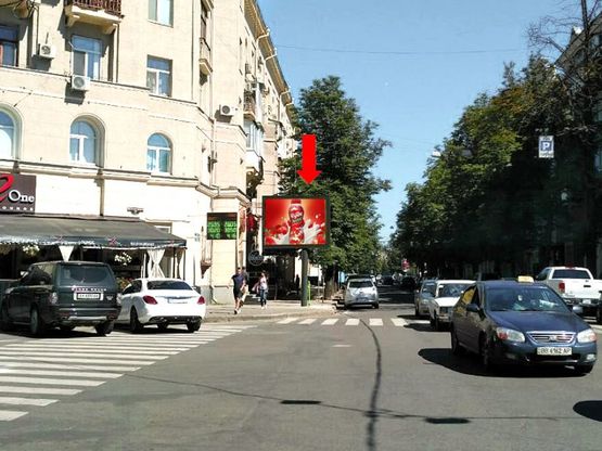 Фото рекламной плоскости по адресу Ярослава Мудрого ул. (бывш. ул.Петровского) - ул. Мироносицкая, в сторону ул. Пушкинской Фото рекламной плоскости по адресу Ярослава Мудрого ул. (бывш. ул.Петровского) - ул. Мироносицкая, в сторону ул. Пушкинской