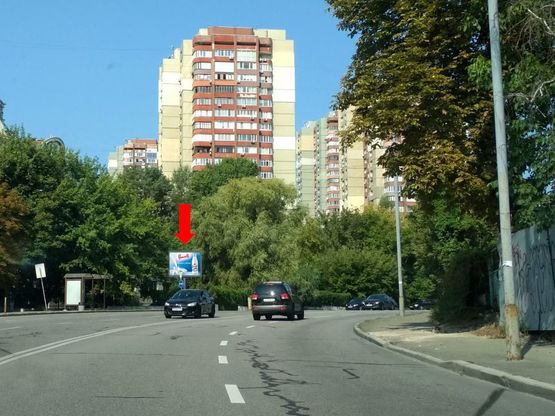 Фото рекламной плоскости по адресу Старонаводницкая ул., 10, в сторону центра Фото рекламной плоскости по адресу Старонаводницкая ул., 10, в сторону центра