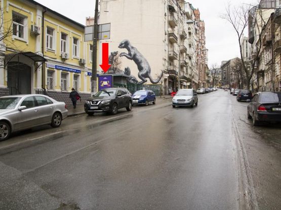 Фото рекламной плоскости по адресу Гончара ул., 36, в сторону ул. Яр. Вал