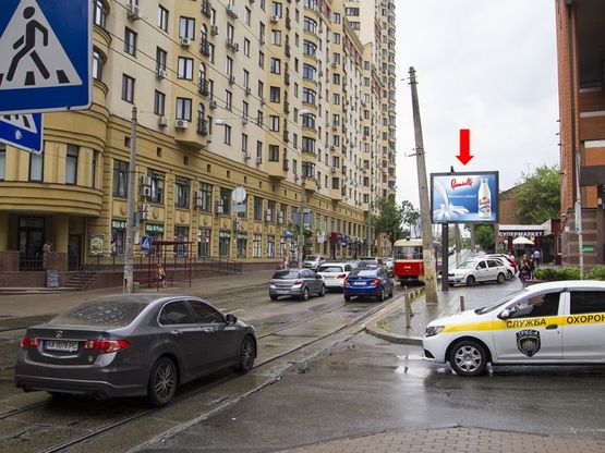 Фото рекламної площини за адресою Дмитриевская ул., 92-94 - ул. Полтавская, в сторону ул. Черновола Фото рекламної площини за адресою Дмитриевская ул., 92-94 - ул. Полтавская, в сторону ул. Черновола