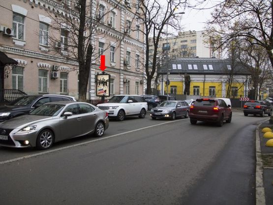 Фото рекламной плоскости по адресу Кловский спуск 29/3 - Крепостной пер., в сторону ул. Мечникова