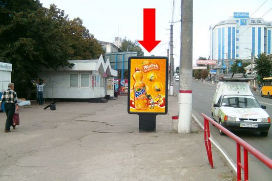 Фото рекламної площини за адресою Соборная ул. (бывш. 50-летия Октября ул.) / Б. Перспективная ул. (бывш. Маркса ул.), возле моста через р. Ингул, из центра