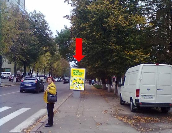 Фото рекламной плоскости по адресу Воли пр., 35 / Вавилова ул., в центр