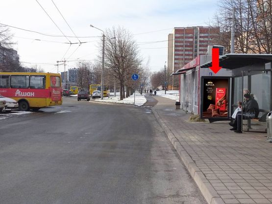 Фото рекламної площини за адресою Научная ул. 112 (ост. "Симоненко"), напротив ТЦ "Victoria Gardens", в сторону ул. Кульпарковской Фото рекламної площини за адресою Научная ул. 112 (ост. "Симоненко"), напротив ТЦ "Victoria Gardens", в сторону ул. Кульпарковской
