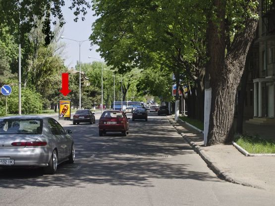 Фото рекламной плоскости по адресу Гагарина пр. / Шевченко пр., разделитель, №3, от Сегедской ул.