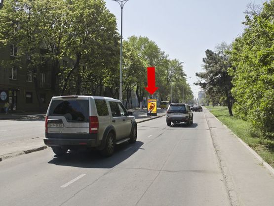 Фото рекламной плоскости по адресу Гагарина пр. / Шевченко пр., разделитель, №2, к Сегедской ул. Фото рекламной плоскости по адресу Гагарина пр. / Шевченко пр., разделитель, №2, к Сегедской ул.