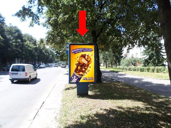 Фото рекламной плоскости по адресу Мицкевича ул., 3, в сторону Мира пр.