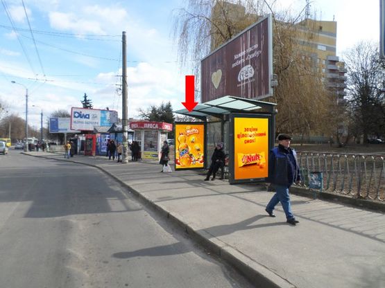 Фото рекламної площини за адресою Киевская ул., остановка "Автовокзал", возле рынка "Андреевский", в сторону из центра, A2