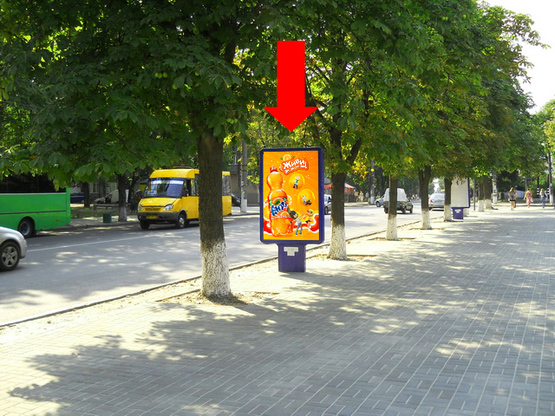 Фото рекламной плоскости по адресу Ильинская ул. (бывш. Красногвардейская ул.) / Ярослава Мудрого ул. (бывш. Пролетарская ул.), 45 (№3)