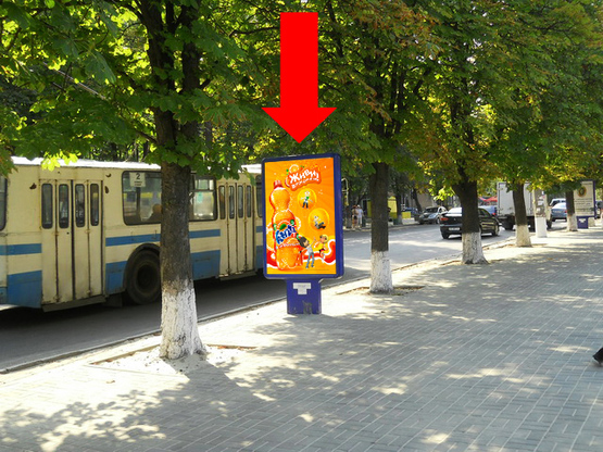 Фото рекламной плоскости по адресу Ильинская ул. (бывш. Красногвардейская ул.) / Ярослава Мудрого ул. (бывш. Пролетарская ул.), 45 (№2)