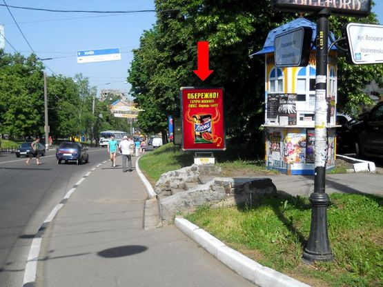 Фото рекламної площини за адресою Покровская пл. (бывш. Красная пл.), возле гостиницы "Украина" (№1)