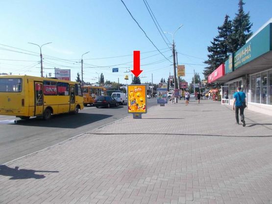 Фото рекламной плоскости по адресу 1-я Набережная ул. реки Стрелки, возле магазина "Цветы", в сторону Ильинской ул. (бывш. Красногвардейская ул.)