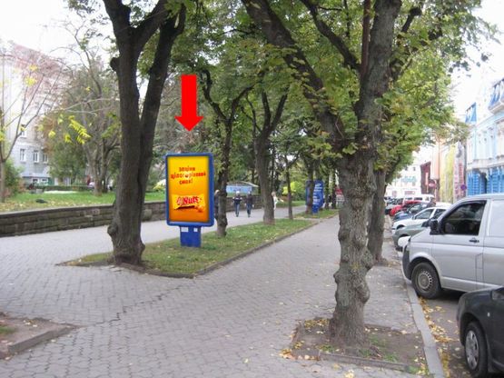 Фото рекламной плоскости по адресу Черновола ул., 4, возле Укртелекома