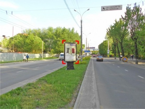 Фото рекламной плоскости по адресу пр. Чорновола (навпр. Шпиталю ветеранів, на р/с, до центру), місце 15 Фото рекламной плоскости по адресу пр. Чорновола (навпр. Шпиталю ветеранів, на р/с, до центру), місце 15