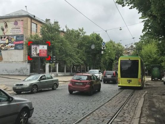 Фото рекламной плоскости по адресу вул. Невського – Бандери, розмір 2,3 х 3,2 м скролл Фото рекламной плоскости по адресу вул. Невського – Бандери, розмір 2,3 х 3,2 м скролл