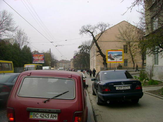Фото рекламної площини за адресою Личаківська, військомат Фото рекламної площини за адресою Личаківська, військомат