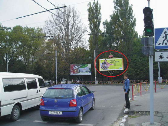 Фото рекламної площини за адресою Миру - вул. П. Мирного Фото рекламної площини за адресою Миру - вул. П. Мирного