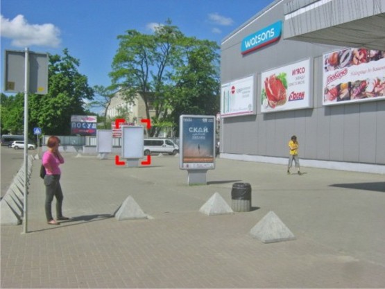 Фото рекламной плоскости по адресу вул. Зелена (супермаркет "Арсен"), місце 2 Фото рекламной плоскости по адресу вул. Зелена (супермаркет "Арсен"), місце 2