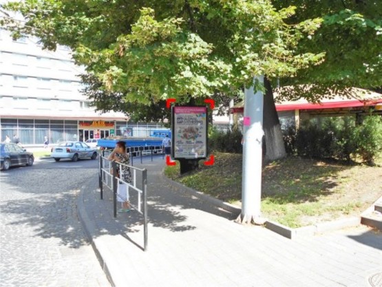 Фото рекламной плоскости по адресу пл. Різні – пр. Чорновола (біля ресторану "Маестро") Фото рекламной плоскости по адресу пл. Різні – пр. Чорновола (біля ресторану "Маестро")