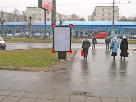 Фото рекламной плоскости по адресу вул. Широка, 64 (біля супермаркету "Вопак") місце 1 Фото рекламной плоскости по адресу вул. Широка, 64 (біля супермаркету "Вопак") місце 1