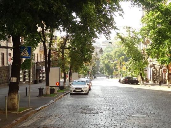 Фото рекламной плоскости по адресу Прорезная ул. 10 (3) Фото рекламной плоскости по адресу Прорезная ул. 10 (3)