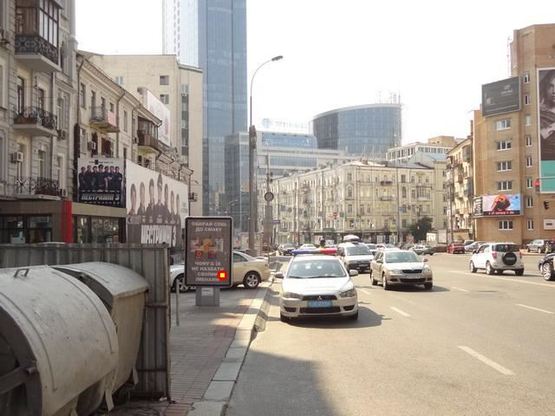 Фото рекламной плоскости по адресу Бассейная ул. 5б, напротив Arena City Фото рекламной плоскости по адресу Бассейная ул. 5б, напротив Arena City