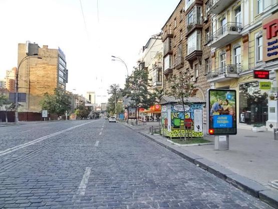 Фото рекламної площини за адресою Большая Васильковская ул. 34 Фото рекламної площини за адресою Большая Васильковская ул. 34